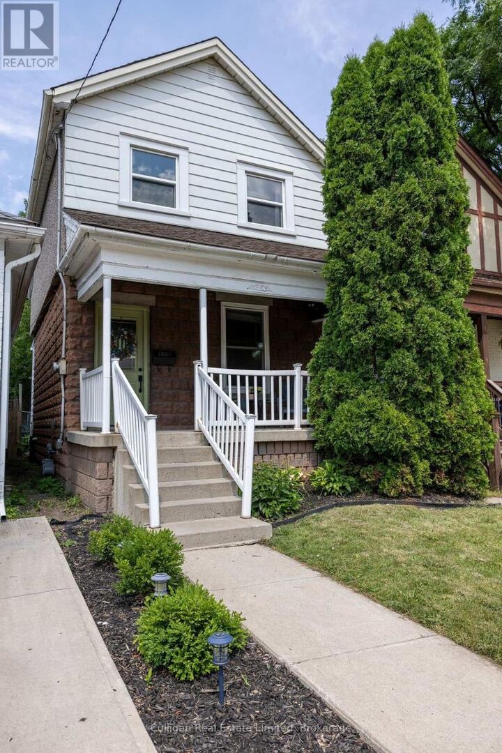 115 London Street North — photo 1