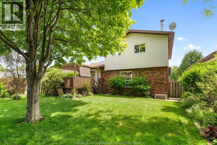 Property Photo: 29 Alderton Street ON N8H 4L6