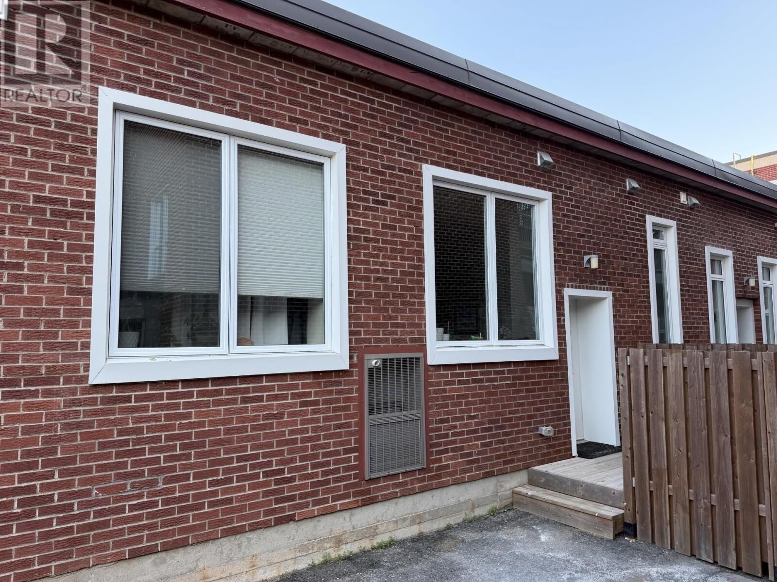 Property Photo: 1216 96 High St ON P7A 5R3