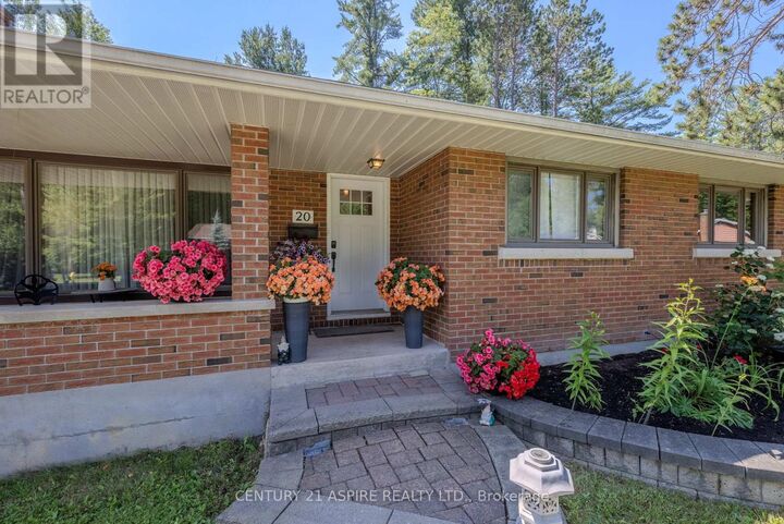 Property Photo: 20 Kramer Avenue ON K8H 2A2