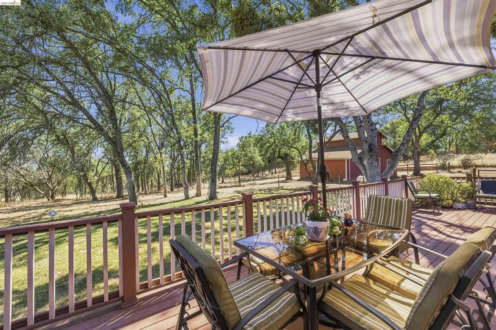 Property Photo: 14295 Tinnin Court CA 95370