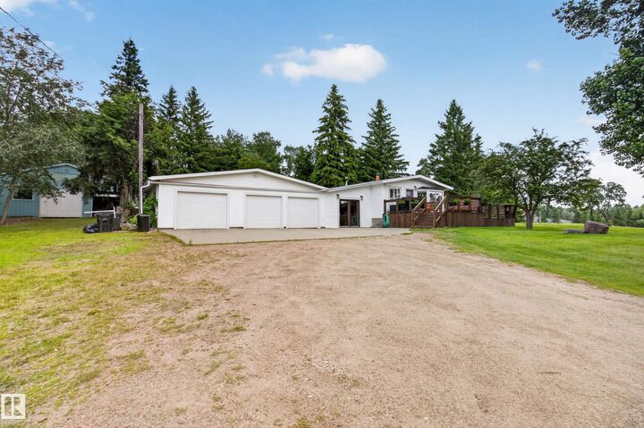Property Photo:  51149 Rge Road 231 14  AB T8B 1K5 