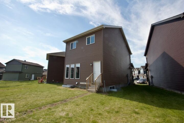 Property Photo:  3133 Chokecherry Bend Bend SW  AB T6X 2M4 
