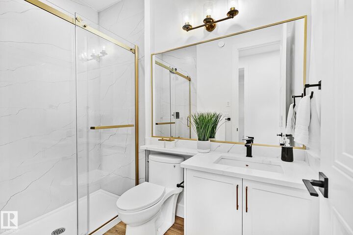 Property Photo: 208 Falcon Crescent AB T0B 3M3