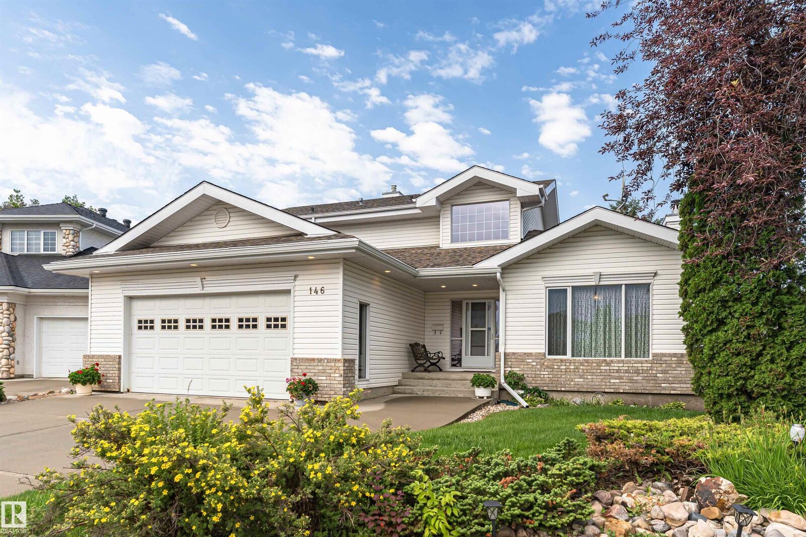 Property Photo: 146 Twin Brooks Cove NW AB T6J 6Y2