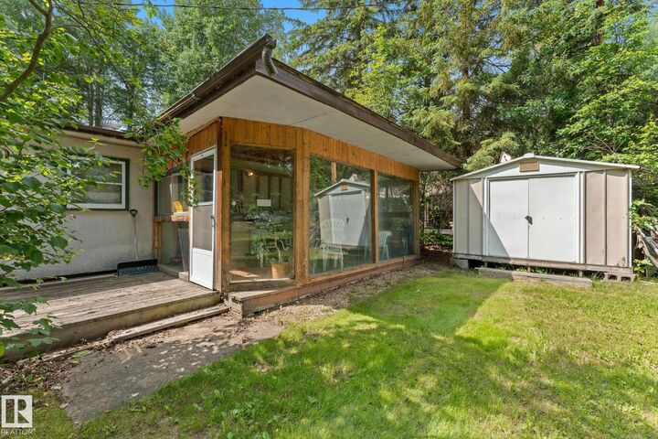 Property Photo:  48057 Rge Rd 272 490  AB T0C 2C0 