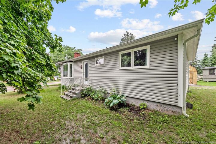 Property Photo:  3 Downsview Avenue  NB E1A 4C4 