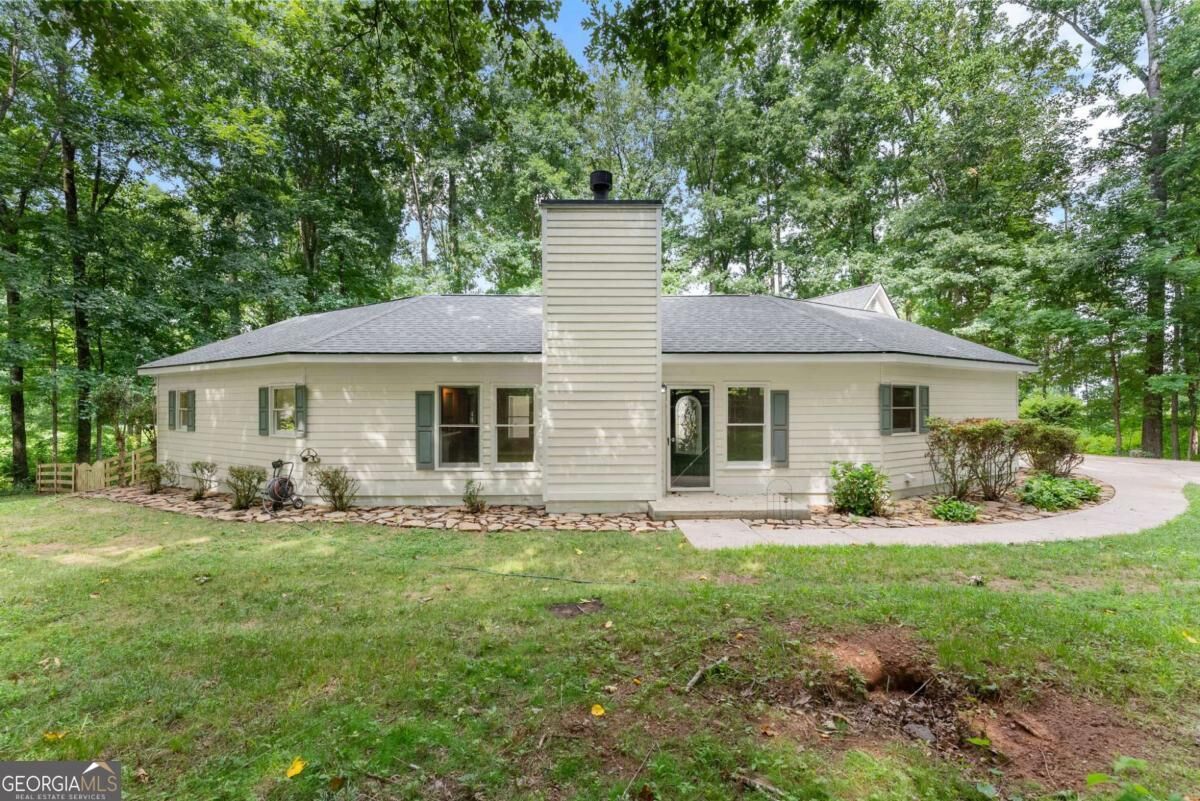 Property Photo: 3620 Pollys Bluff GA 30028