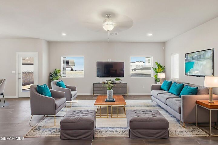 Property Photo:  1818 Kelsey Davis Avenue  TX 79928 