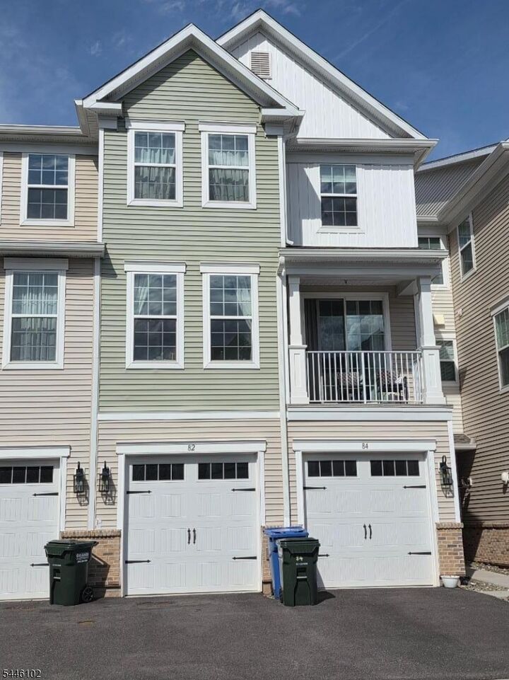 Property Photo:  82 Depot Way  NJ 08812 