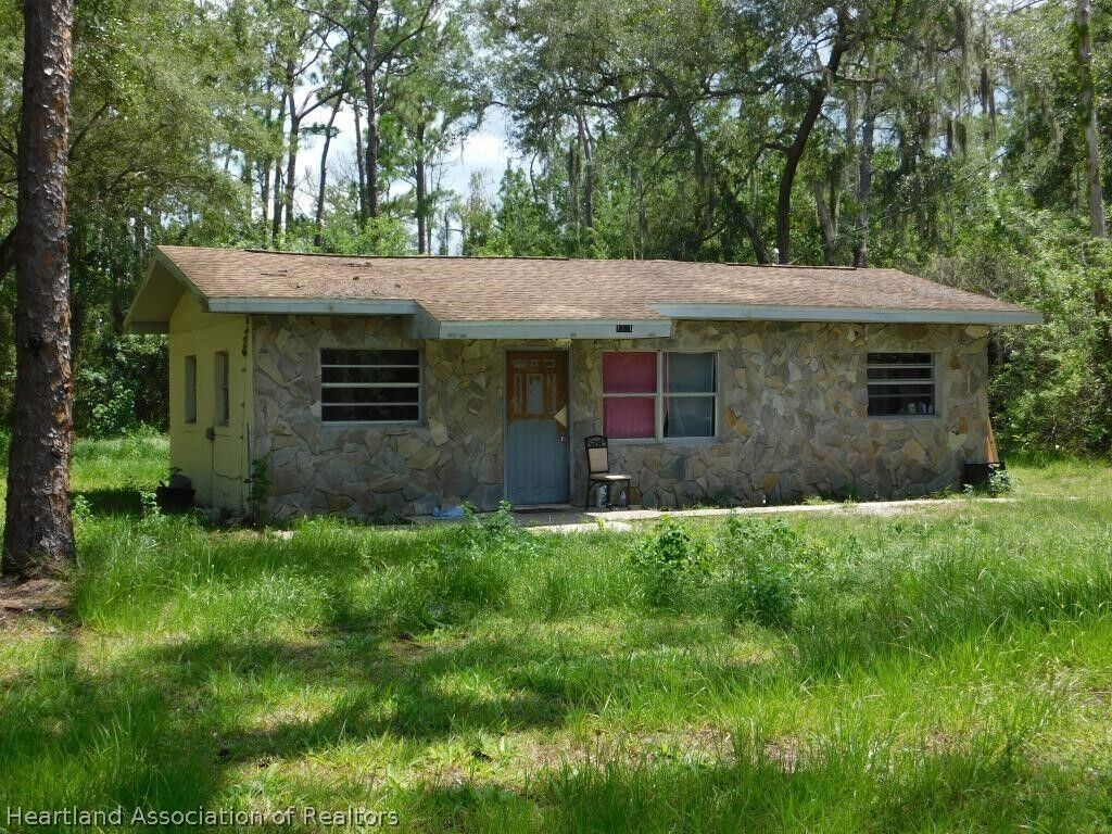 Property Photo:  1321 Magnolia Street  FL 33875 
