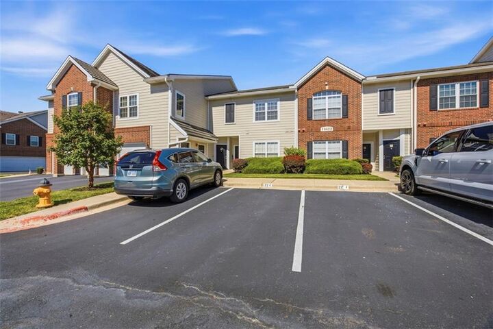 Property Photo:  11622 Tomahawk Creek Parkway E  KS 66211 