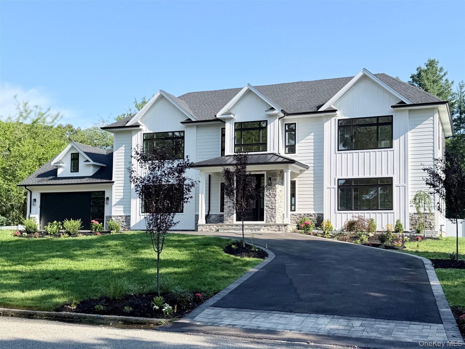 Property Photo:  11 Edcris Lane  NY 11743 