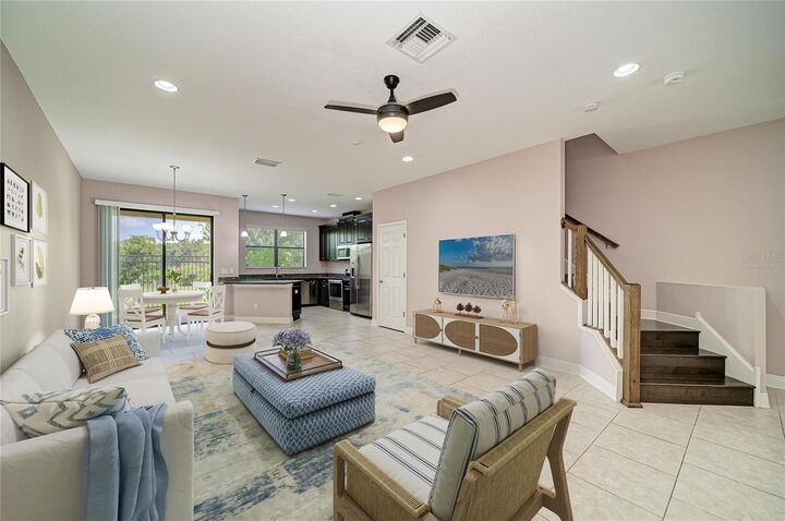 Property Photo:  5286 78th St Circle E  FL 34203 