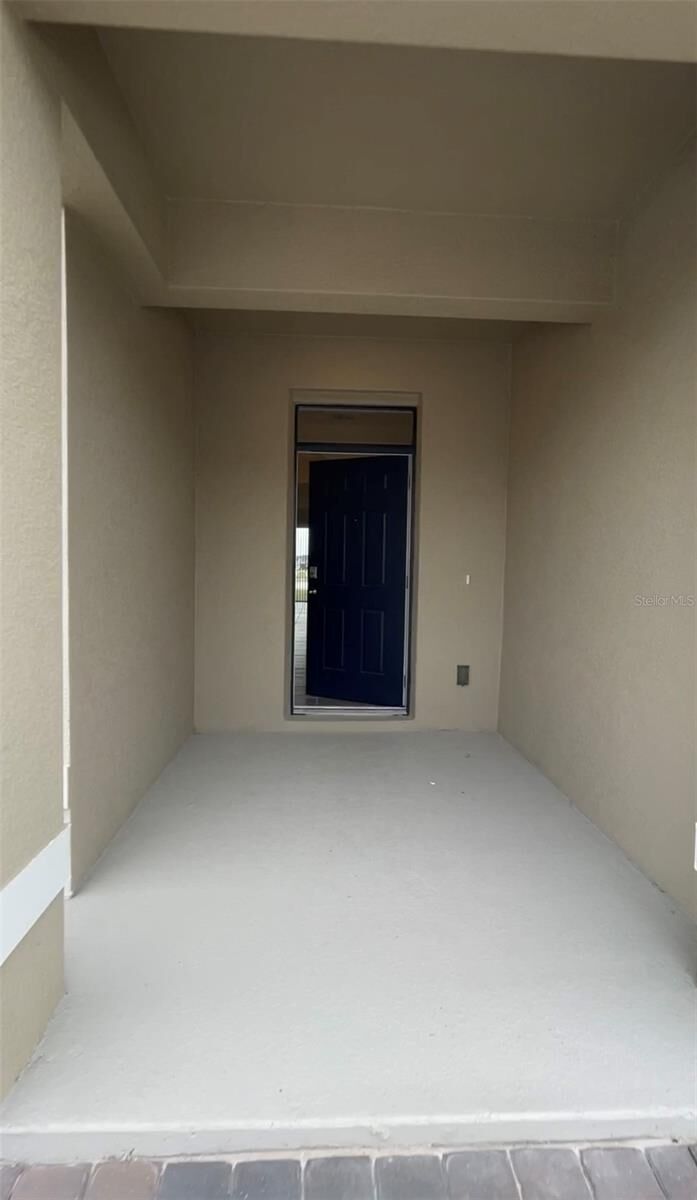 Property Photo: 1371 Isleta Loop FL 34741