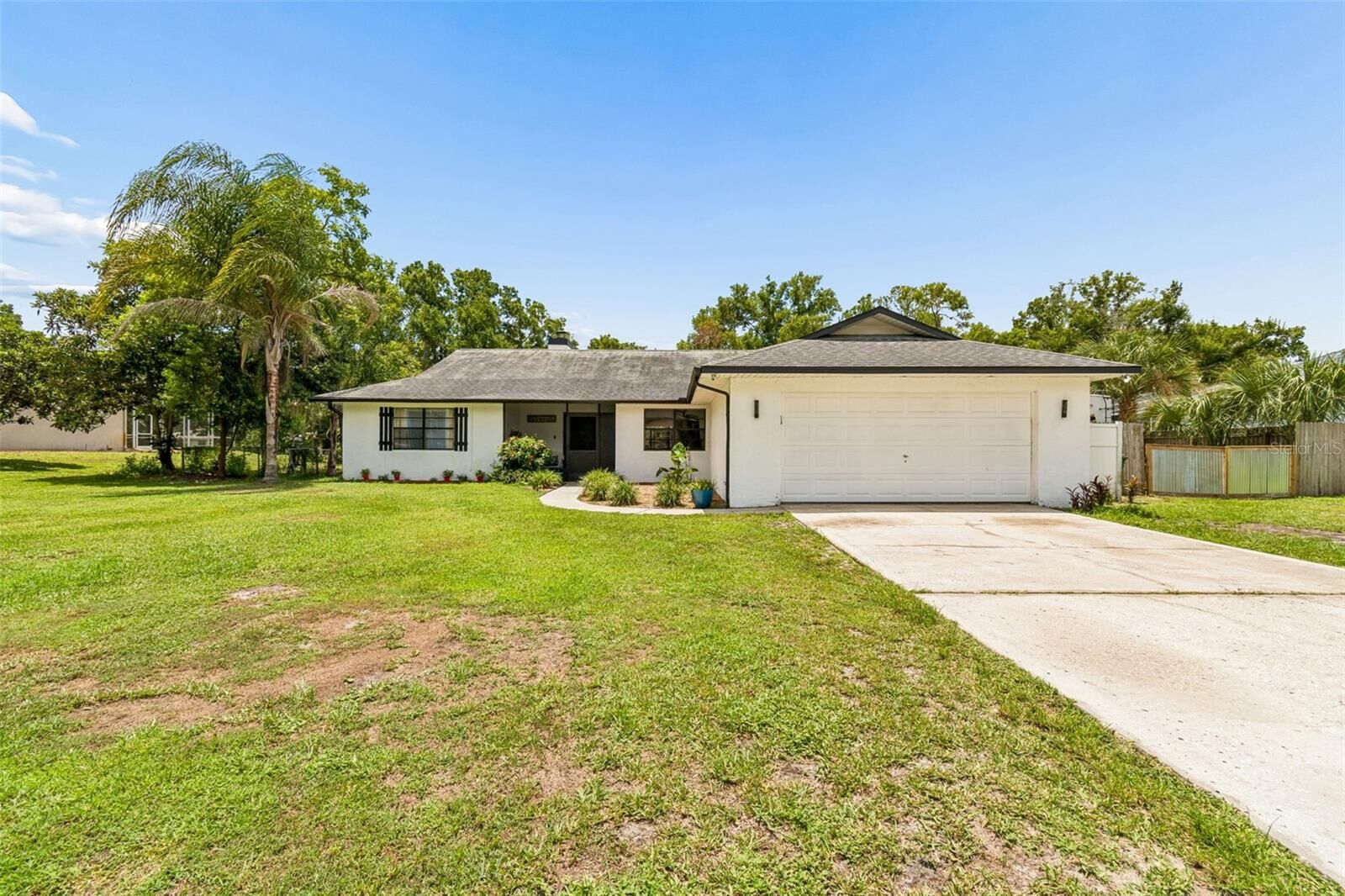 Property Photo: 22408 Shoreside Drive FL 34639