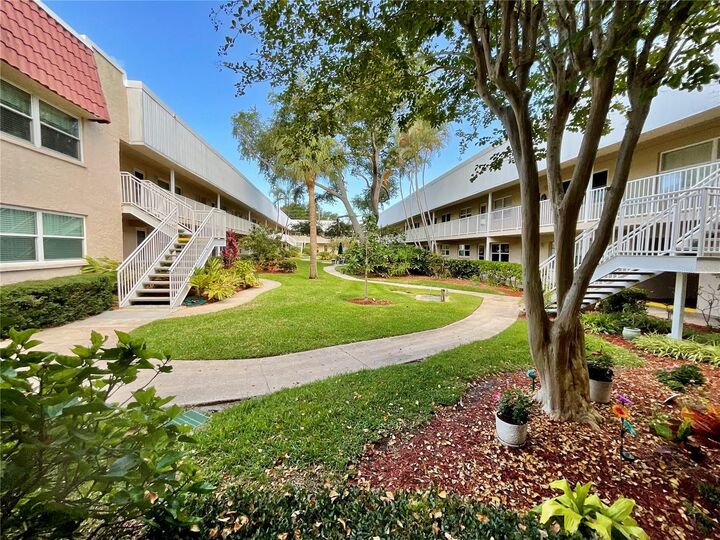 Property Photo:  10034 64th Avenue N 11  FL 33708 