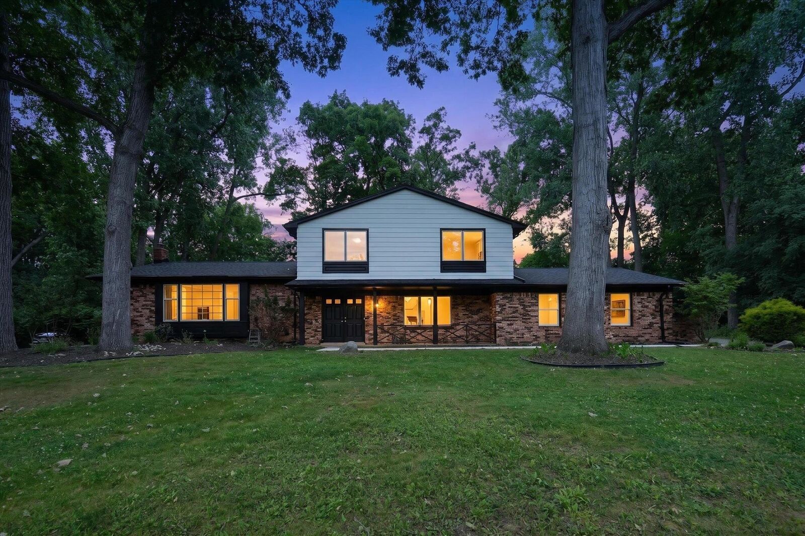 Property Photo: 2049 Shore Hill Drive MI 48323