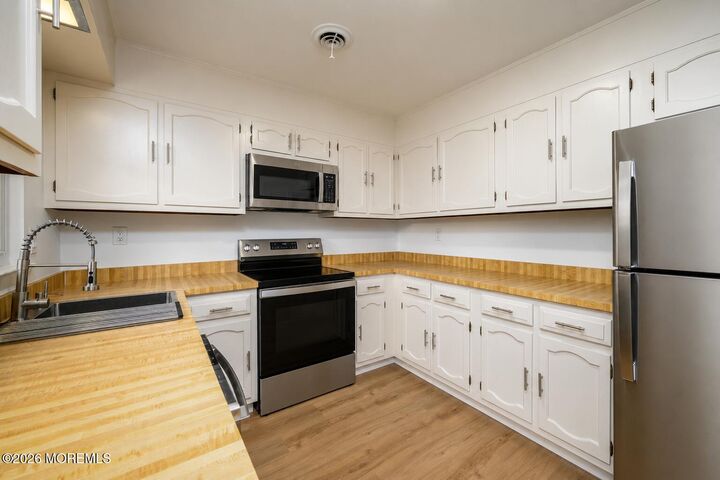 Property Photo: 37 Cambridge Circle NJ 08759