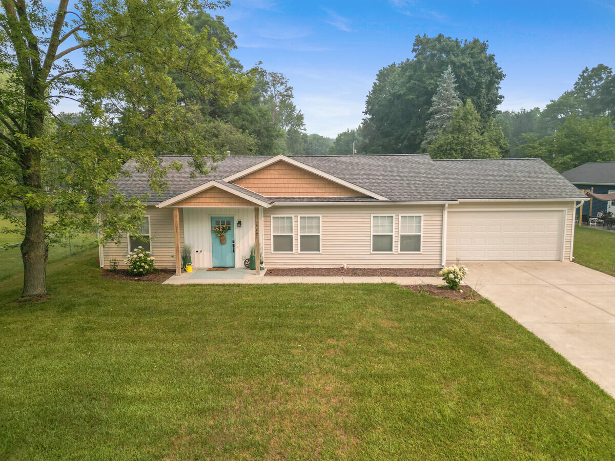Property Photo: 269 W Brooks Street MI 49337