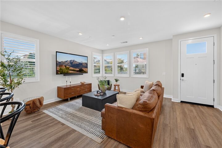 Property Photo: 115 Sunstone Place CA 92694