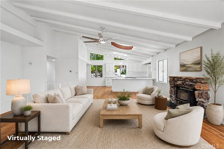Property Photo: 15029 Encanto Drive CA 91403