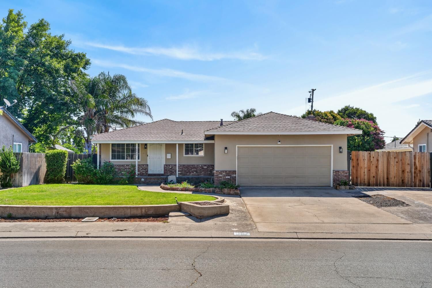 Property Photo:  1412 Elisabeth Avenue  CA 95320 