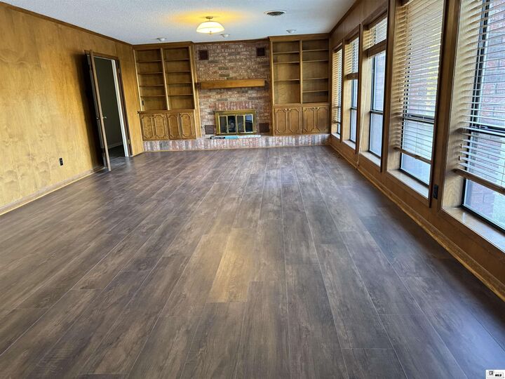 Property Photo: 2305 N Vienna Street LA 71270