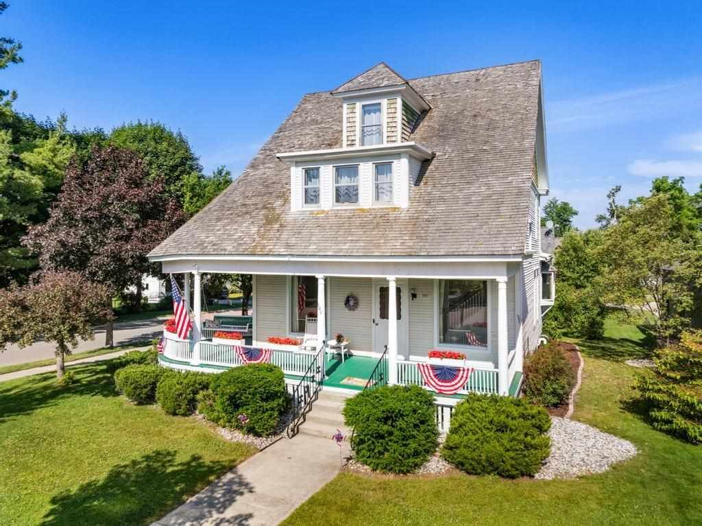Property Photo: 601 Kalamazoo MI 49770