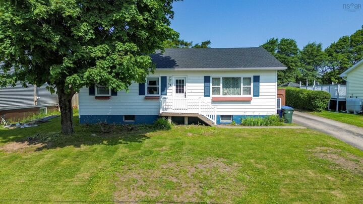 Property Photo: 36 Holic Avenue NS B2A 3R8