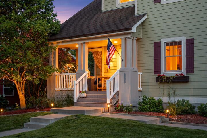 Property Photo: 11585 Laketowne View MN 55301