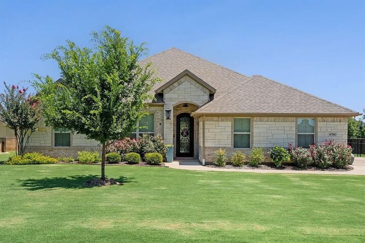 Property Photo:  4706 W Wedgefield Road  TX 76049 