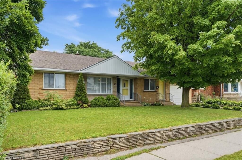 Property Photo:  47 Lansdowne Avenue  ON N4B 1R2 