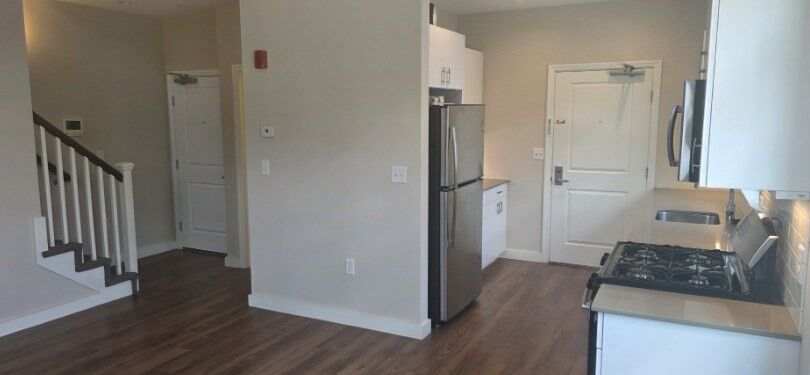 Property Photo:  10 Myrtle St 5-2D  MA 02452 