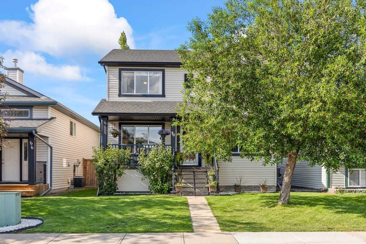 Property Photo:  70 Creek Springs Road NW  AB T4B 2V5 
