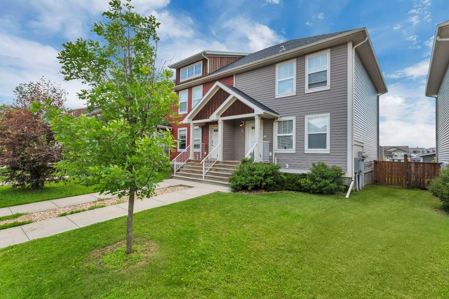 Property Photo: 6 Reid Court AB T4S 1W3