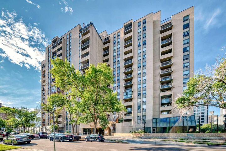 Property Photo: 924 14 Avenue SW 309 AB T2R 0N7