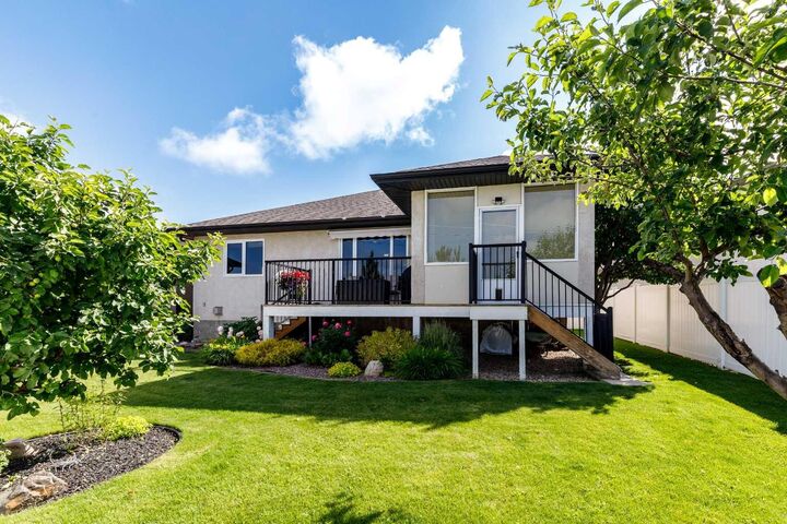111 Adams Close — photo 1
