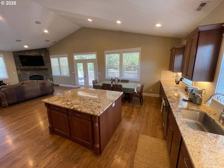 Property Photo: 16695 S Harding Rd OR 97045