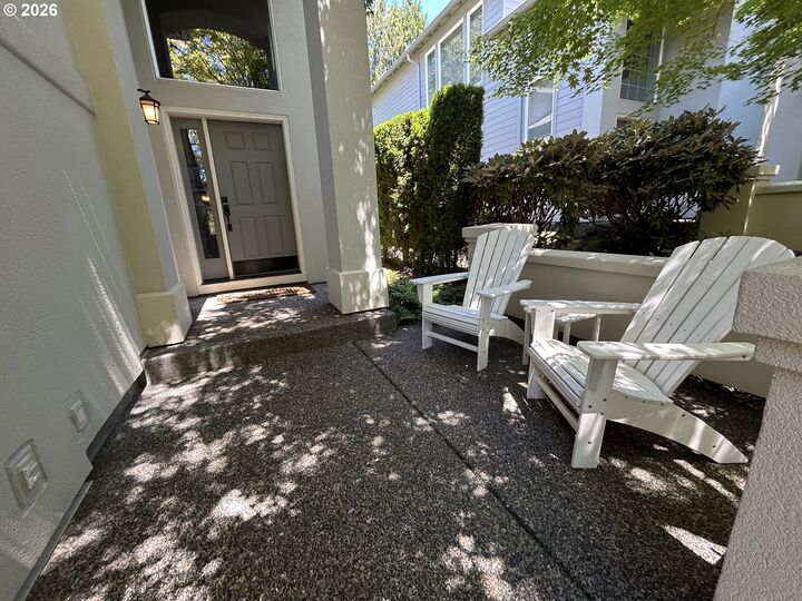 Property Photo:  4965 Mulholland Dr  OR 97035 