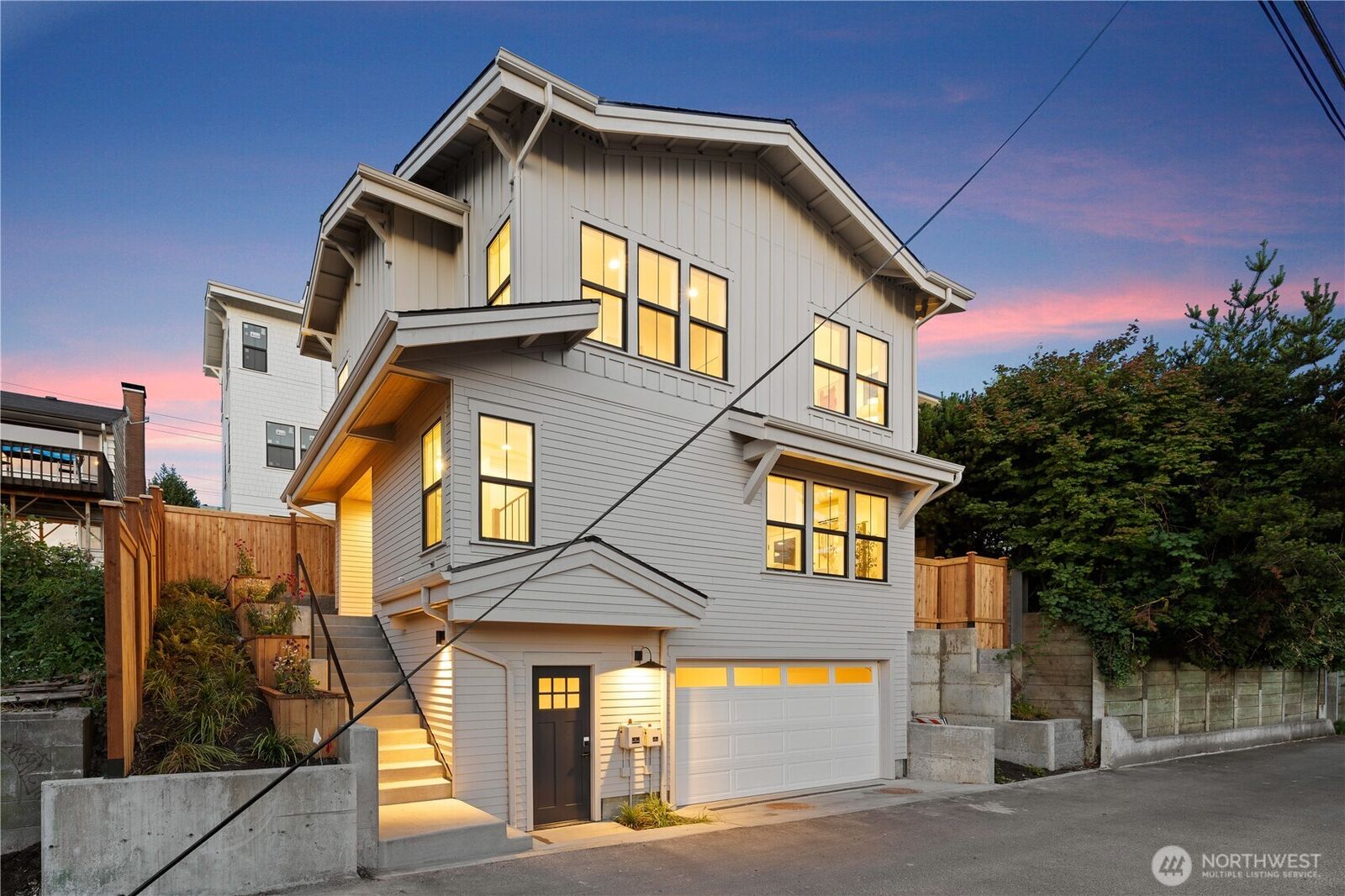 Property Photo: 3245 13th Avenue W WA 98119