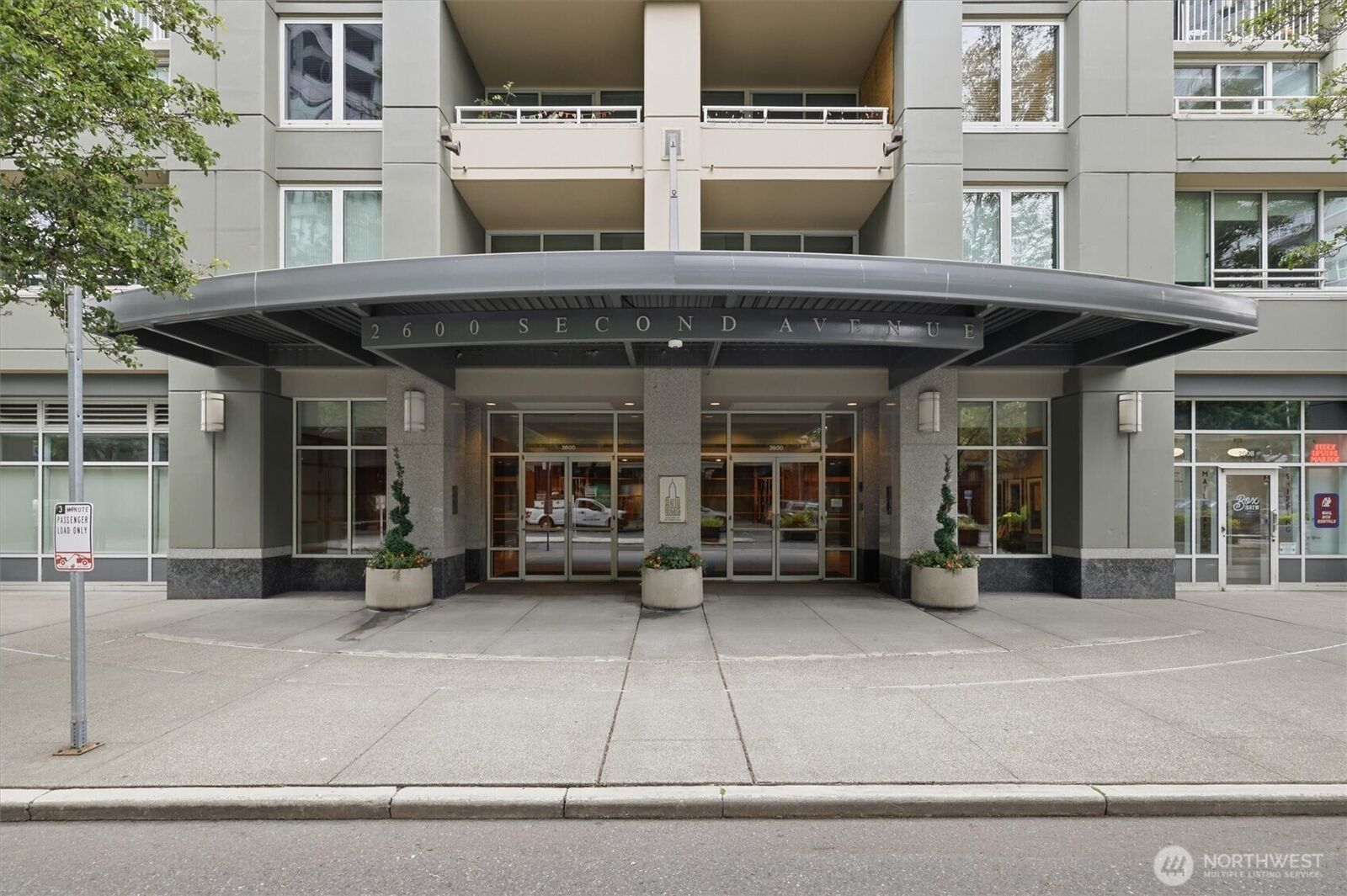 Property Photo:  2600  2nd Avenue 508  WA 98121 