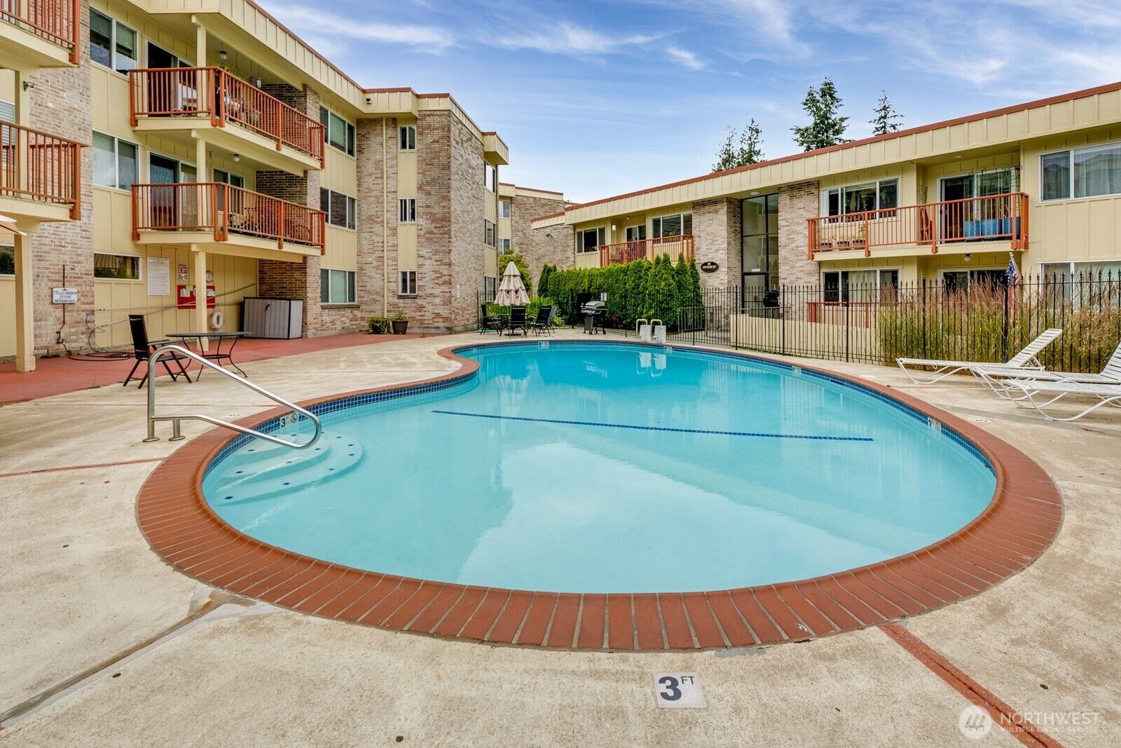Property Photo:  335  Heather Road 202  WA 98203 