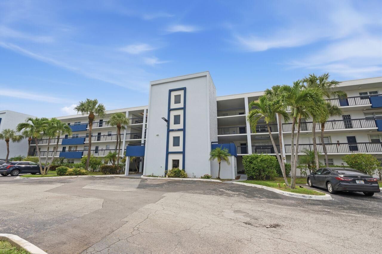 Property Photo: 6000 NW 2nd Avenue #437 FL 33487