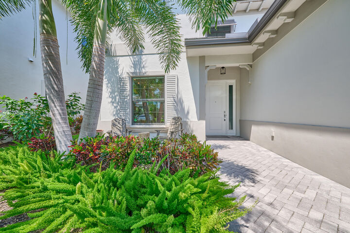 Property Photo:  2819 Gin Berry Way  FL 33401 