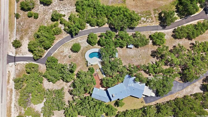 Property Photo:  318 Remington Dr  TX 78004 