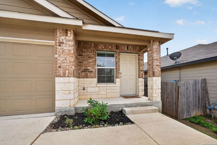 Property Photo:  11906 Stoney Blue  TX 78245 