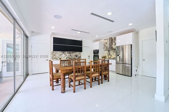 Property Photo: 21601 SW 154th Ave FL 33170