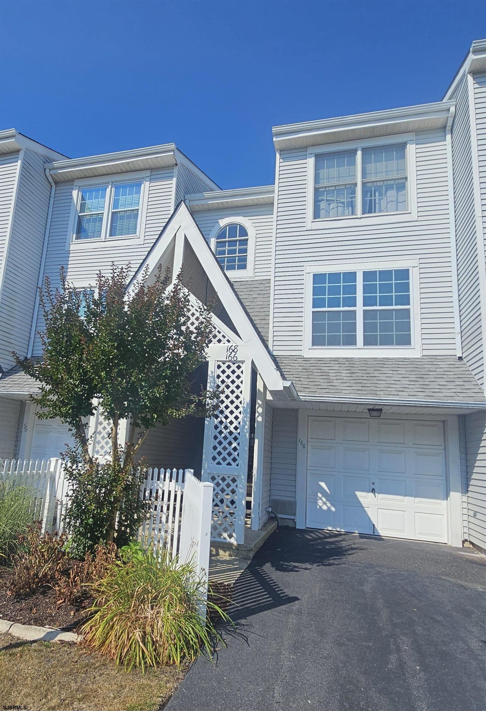 Property Photo:  166 S 39th Street 166  NJ 08203-1312 