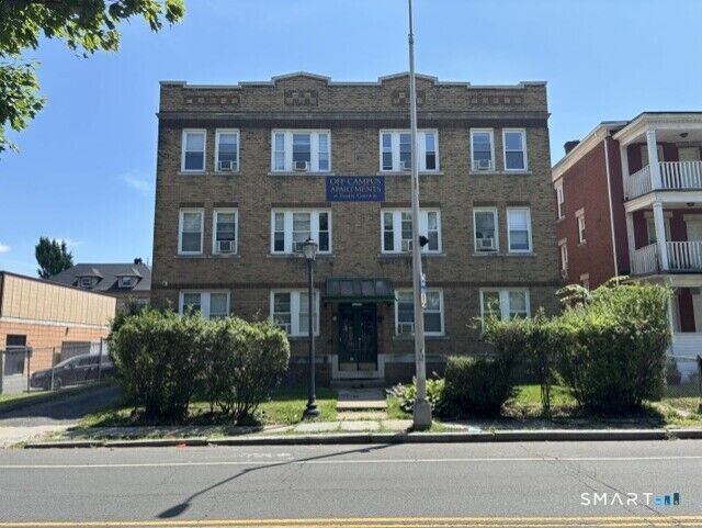 Property Photo:  1526-1528 Broad Street  CT 06106 